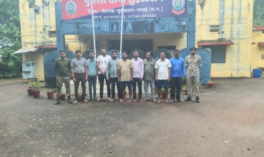 छुईखदान में जुआ अड्डे पर पुलिस की बड़ी कार्रवाई, 9 जुआरी गिरफ्तार