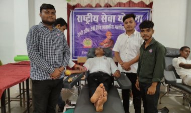 खैरागढ़ महाविद्यालय में 70 छात्र-छात्राओं ने किया स्वैच्छिक रक्तदान