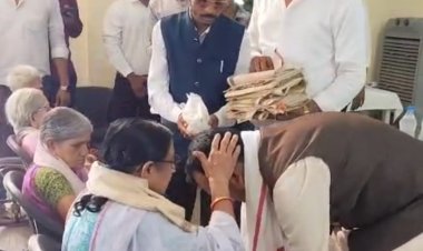 मुख्यमंत्री के दामाद टीएस सिंह कँवर ने वृद्धा आश्रम में बुजुर्गों के बीच मनाया जन्मदिन — बोले  वृद्धजन समाज की अमूल्य धरोहर हैं