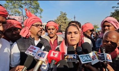 जनप्रतिनिधि किसान के साथ खड़े हों, नहीं तो इस्तीफ़ा दें- लोकेश्वरी जंघेल